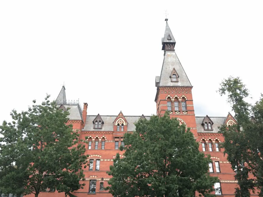 About Globe Iron Roofing